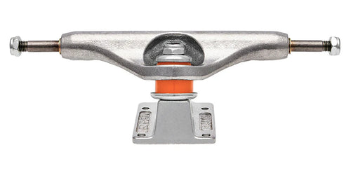 Trucks 