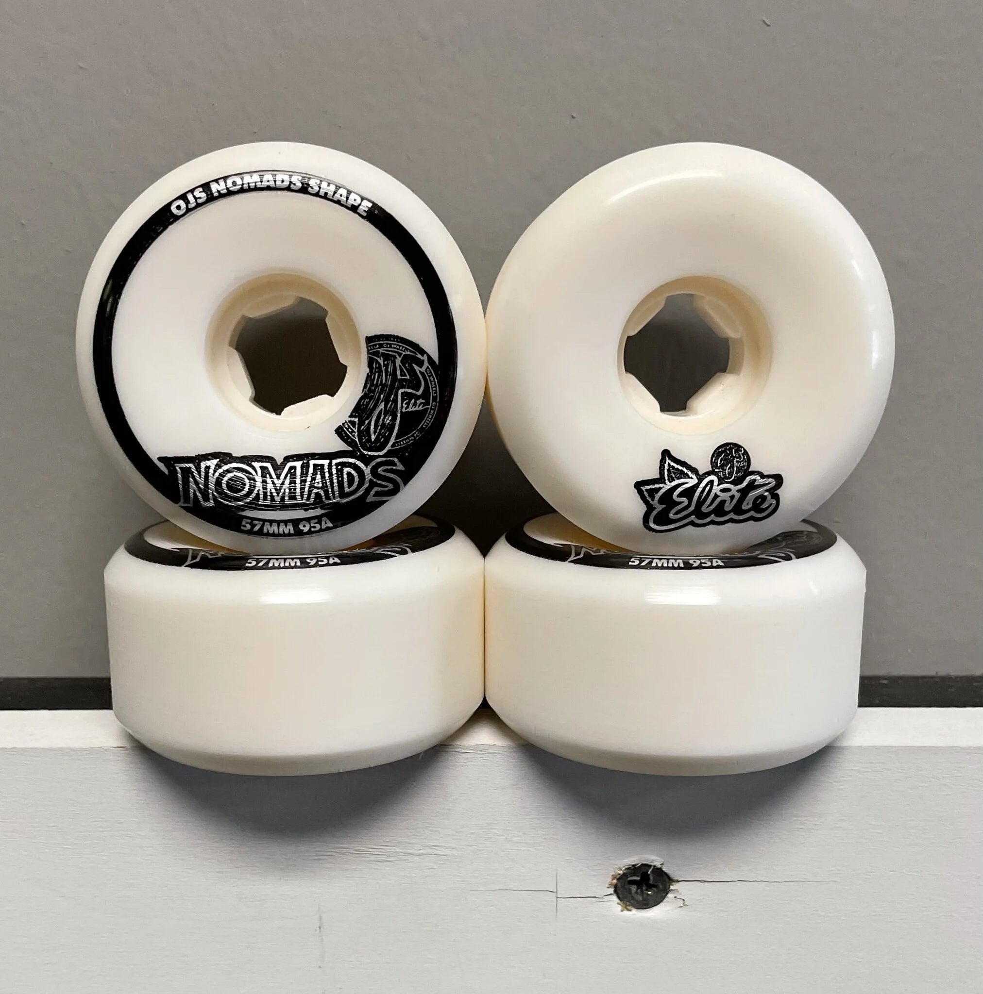 Llantas "54mm Elite White Nomads 95a OJ Wheels"