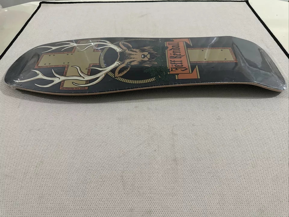 TABLA "JÄGERMEISTER KENDALL DEER REISSUE 10.18IN X30.99IN SANTA CRUZ DECKS"