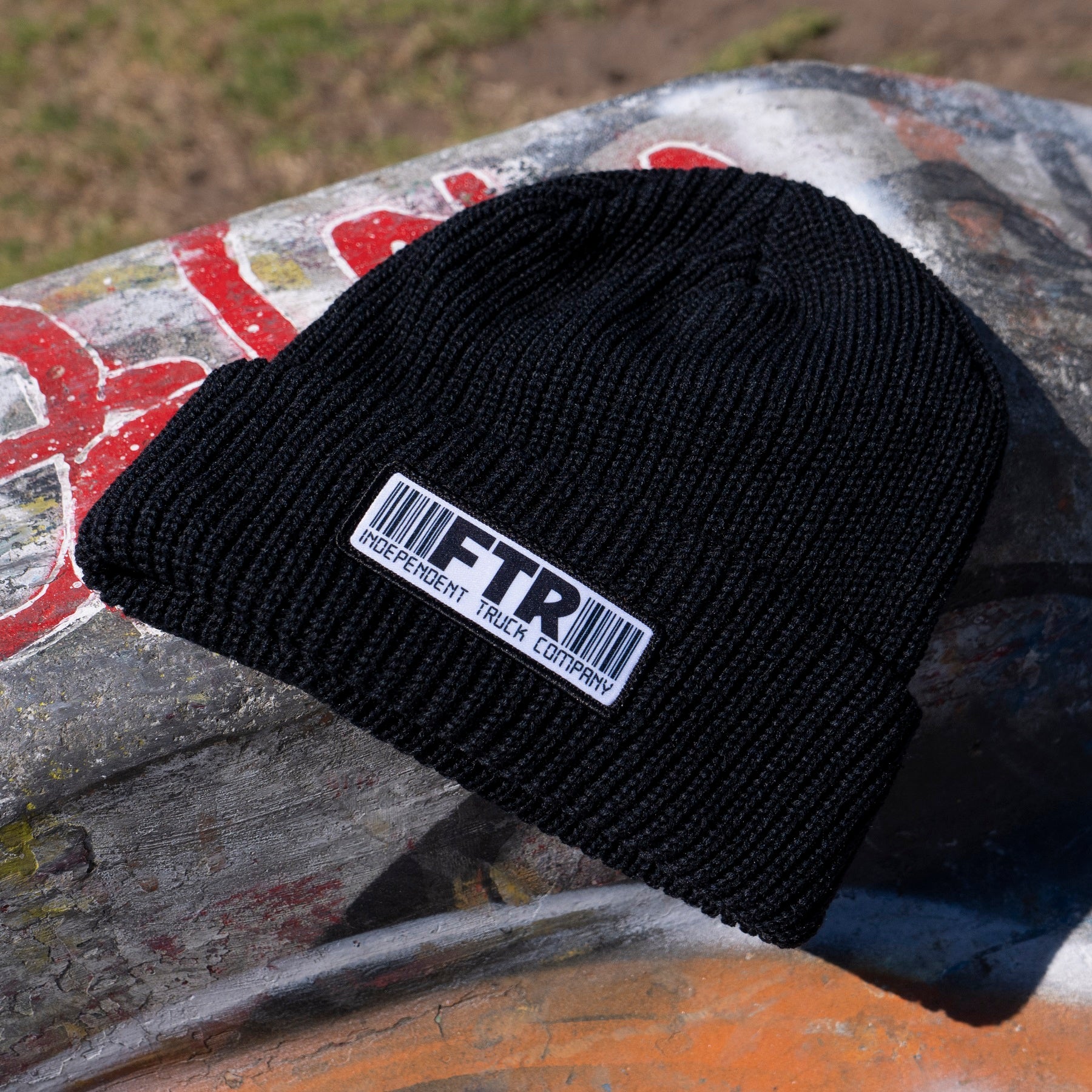 Gorro "FTR Barcode Beanie Long Shoreman Hat Black OS Unisex Independent"